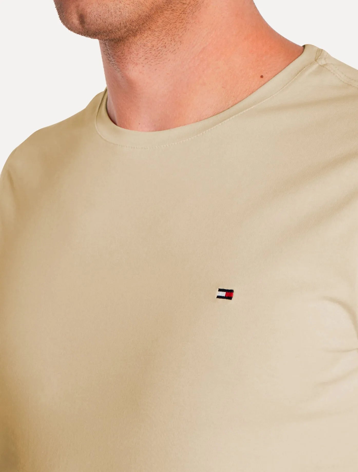 Camiseta Tommy Hilfiger | Essential Cotton Cáqui Claro